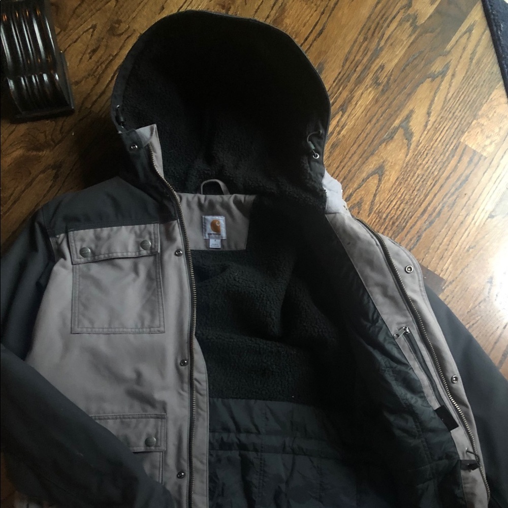 Carhartt Men’s insulated jacket